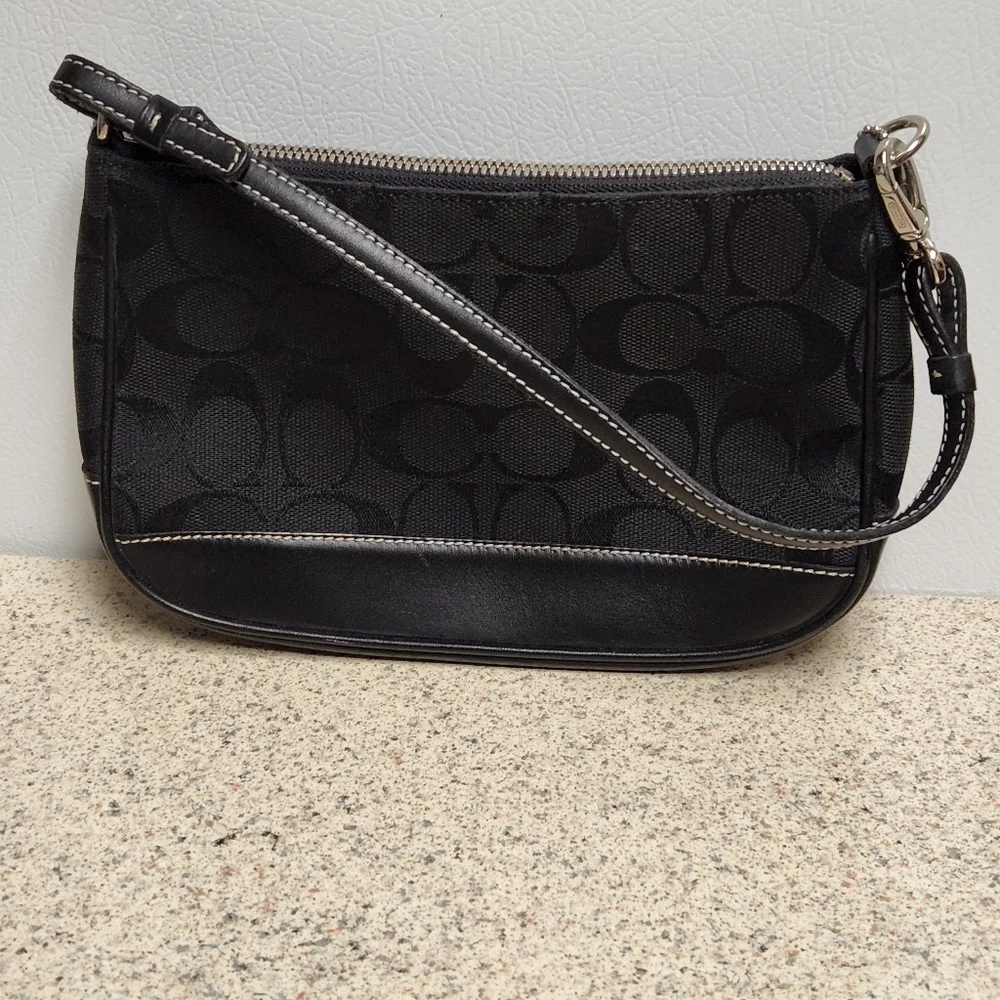 (SOLD!!!) Coach mini purse